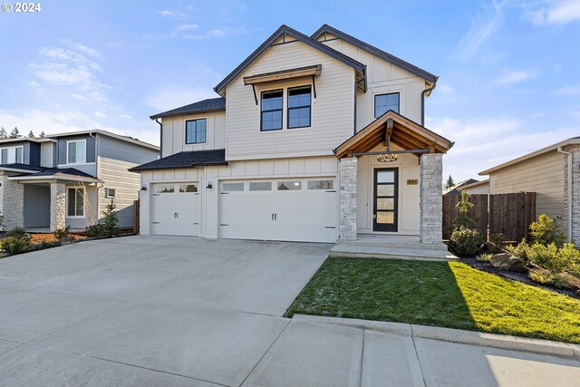 view of front of property featuring a garage