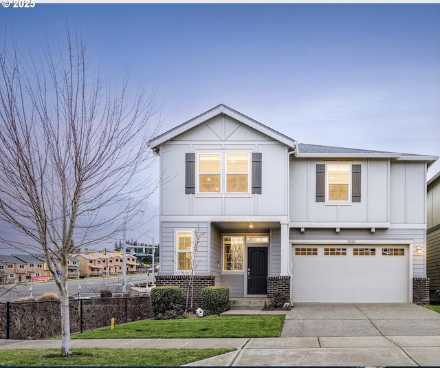 view of front of house featuring a garage