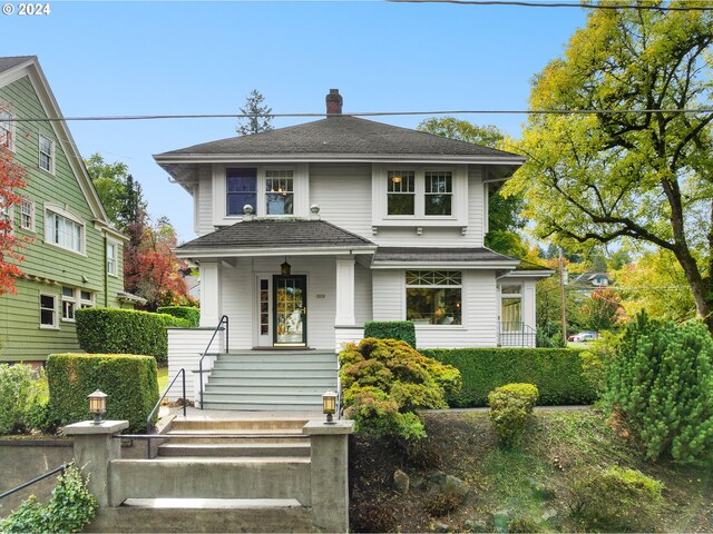 view of front facade featuring covered porch