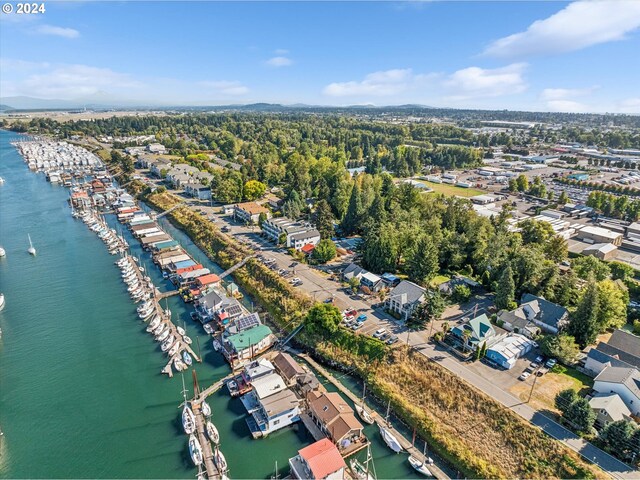 2 NE Bridgeton Rd, Portland, OR 97211