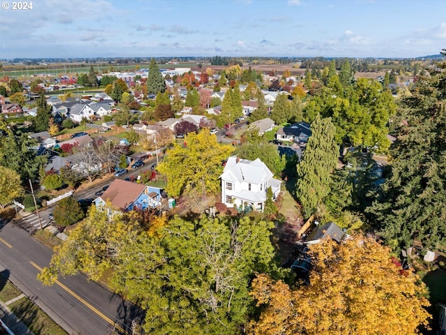 1006 Pine St NE, Silverton, OR 97381 - aerial overview of property's location featuring nearby suburban area