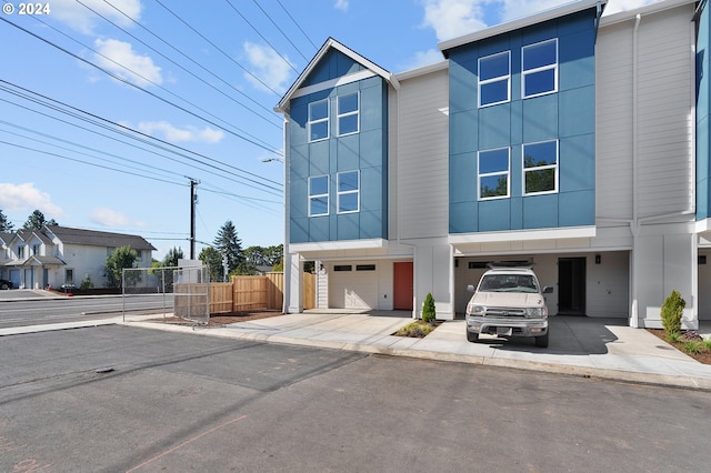 view of front facade with a garage