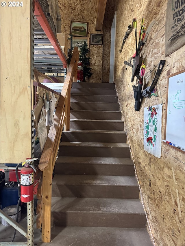 44 Justanother Rd, Goldendale, WA 98620 - view of staircase