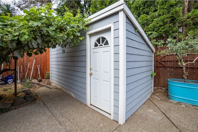 view of outbuilding