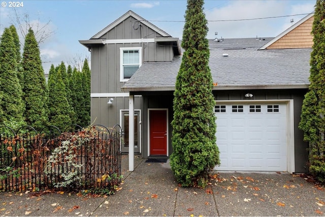 view of front of house featuring a garage