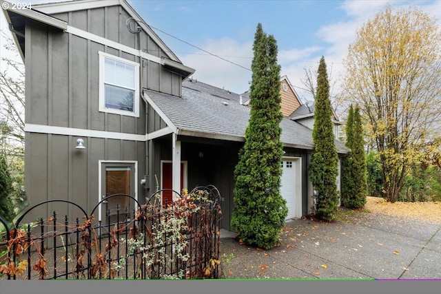 view of front of home featuring a garage