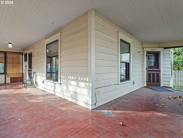 view of patio / terrace featuring covered porch