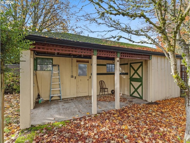 view of outbuilding