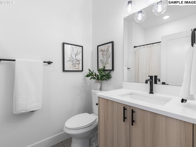 4370 N Gantenbein Ave Unit 4, Portland, OR 97217 - full bath featuring vanity and tile patterned flooring