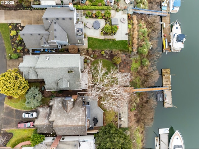 bird's eye view with a water view