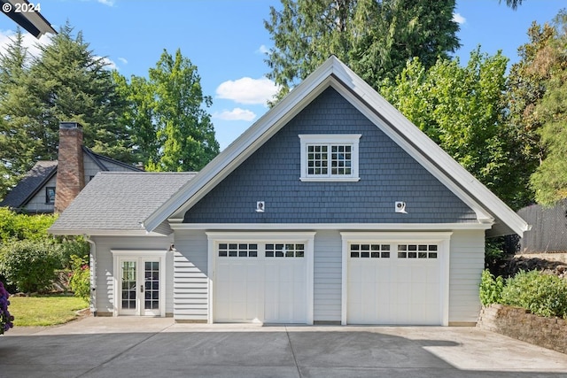 view of front facade featuring a garage