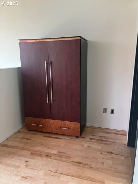1410 SW 11th Ave Unit 402, Portland, OR 97201 - view of closet