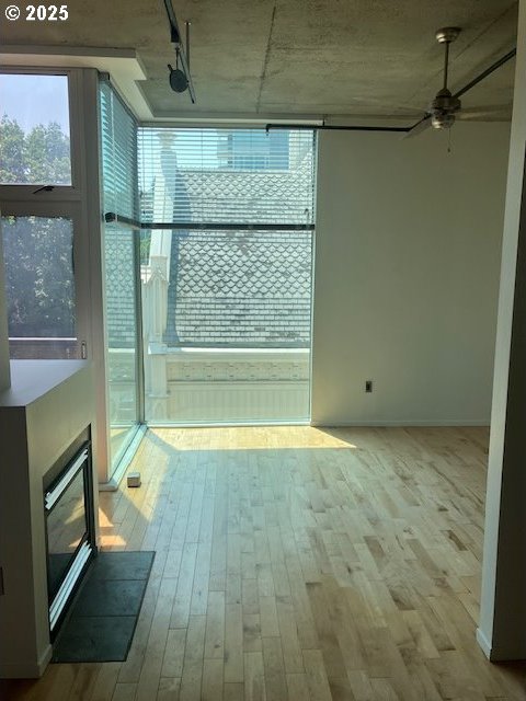 1410 SW 11th Ave Unit 402, Portland, OR 97201 - view of unfurnished sunroom