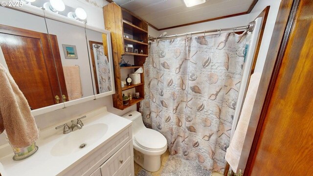 94142 4th St, Gold Beach, OR 97444 - bathroom featuring toilet, vanity, and curtained shower