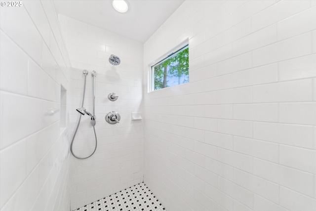2585 Dellwood Dr, Lake Oswego, OR 97034 - full bathroom with recessed lighting and a tile shower