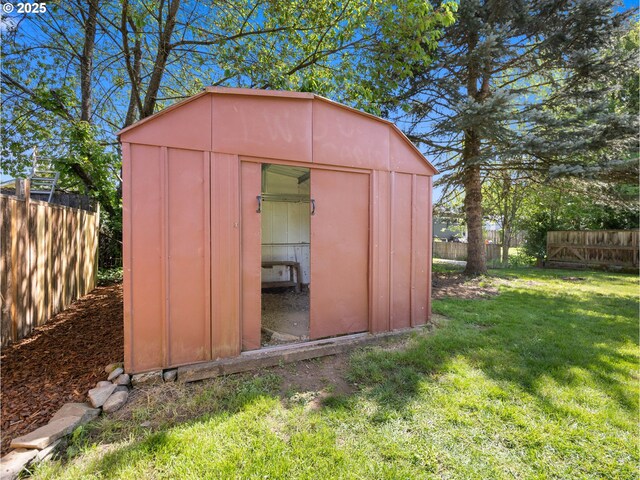 430 SE Elliott Ave, Gresham, OR 97080 - view of shed featuring fence