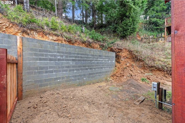view of yard featuring fence