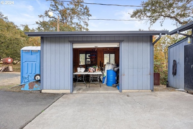 view of outbuilding