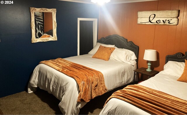 view of carpeted bedroom