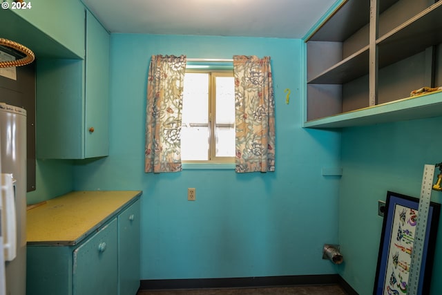 clothes washing area with hookup for an electric dryer