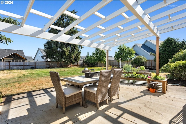 view of patio featuring a pergola