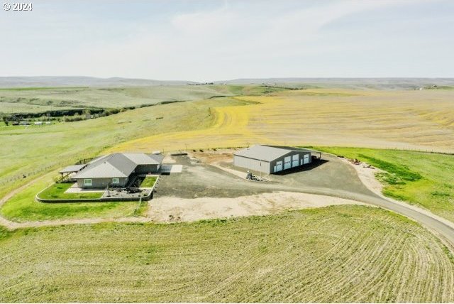 aerial view featuring a rural view