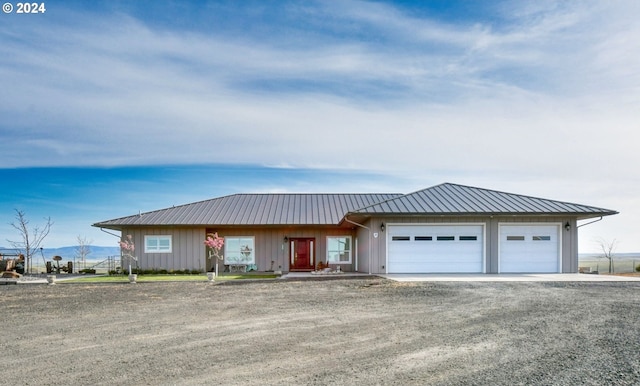 view of front facade featuring a garage