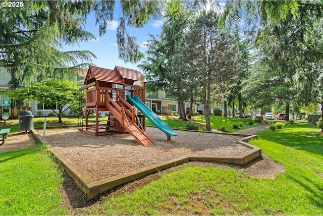 7143 SW Sagert St Unit 104, Tualatin, OR 97062 - community play area featuring a lawn