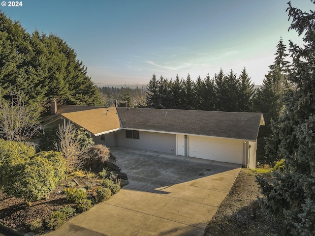 view of front of house featuring a garage