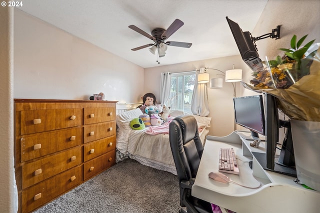 bedroom with carpet flooring and ceiling fan