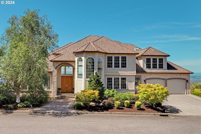 view of front of home featuring a garage