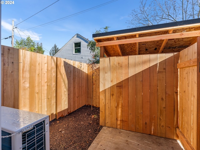 2519 NE Killingsworth St Unit 1, Portland, OR 97211 - view of yard featuring fence