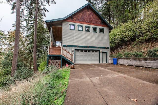 view of front facade with a garage