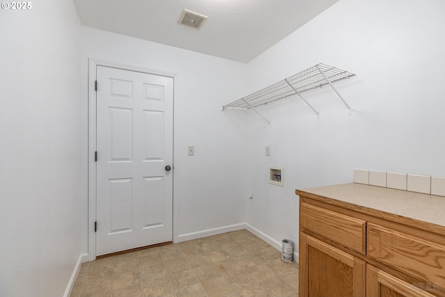 laundry room with washer hookup