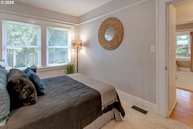 3329 SE Steele St, Portland, OR 97202 - bedroom featuring carpet floors and baseboards