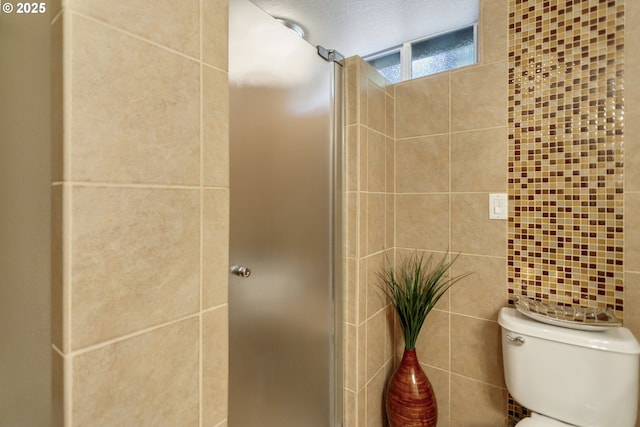 3329 SE Steele St, Portland, OR 97202 - bathroom featuring an enclosed shower and tile walls