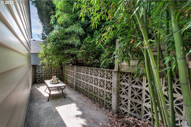 3329 SE Steele St, Portland, OR 97202 - view of patio