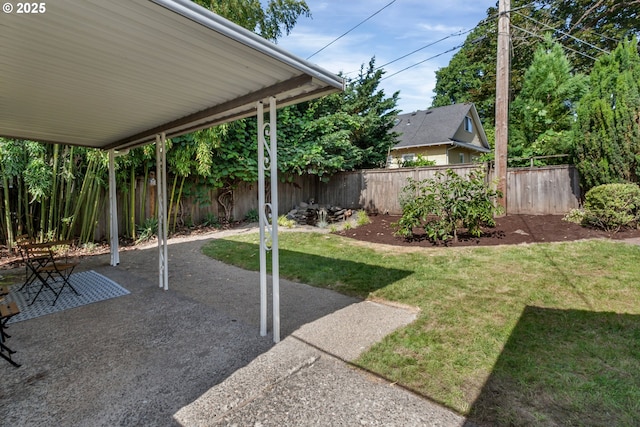 3329 SE Steele St, Portland, OR 97202 - fenced backyard with a patio