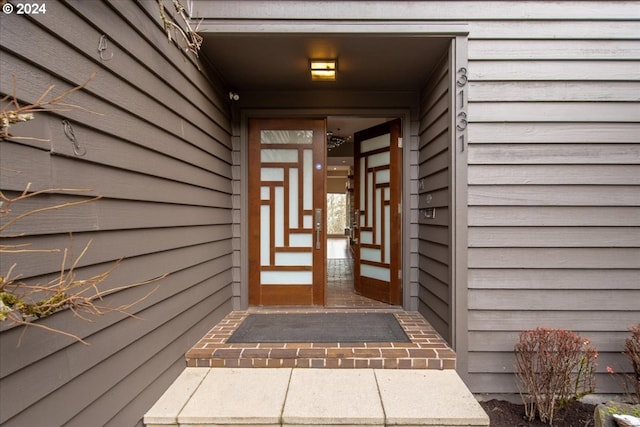 view of property entrance