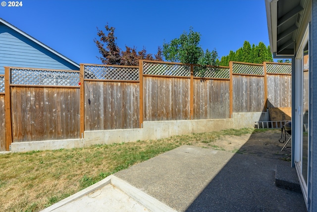 exterior space featuring fence private yard