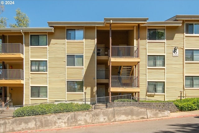 view of building exterior