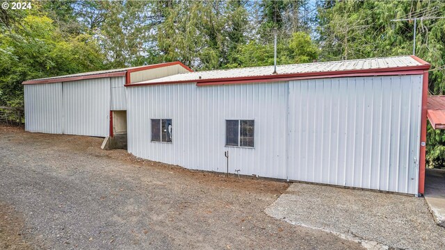 view of outbuilding