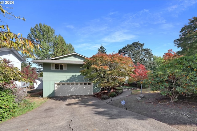 view of front of house featuring a garage