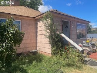 3214 W 10th St, The Dalles, OR 97058 - exterior space