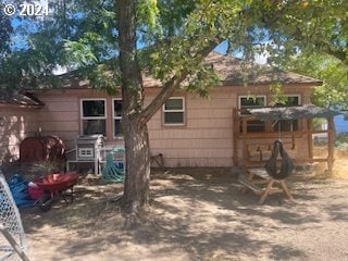 3214 W 10th St, The Dalles, OR 97058 - view of rear view of property