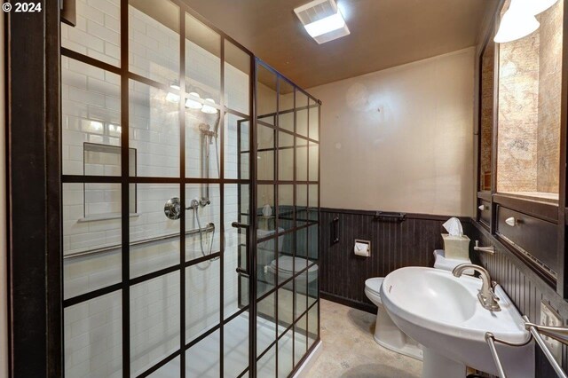 bathroom with toilet and sink