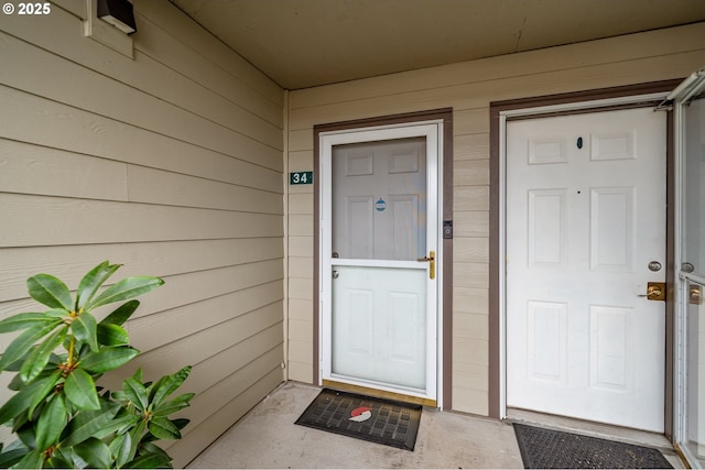 view of property entrance