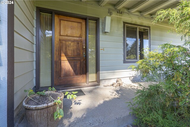 view of entrance to property