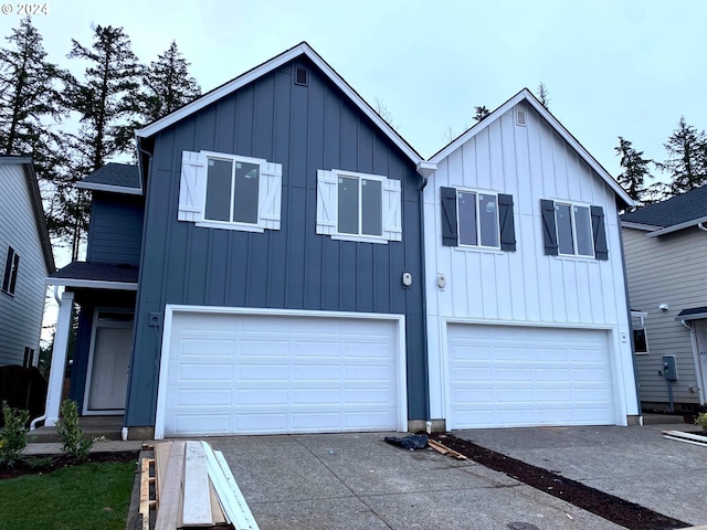 view of front of house featuring a garage