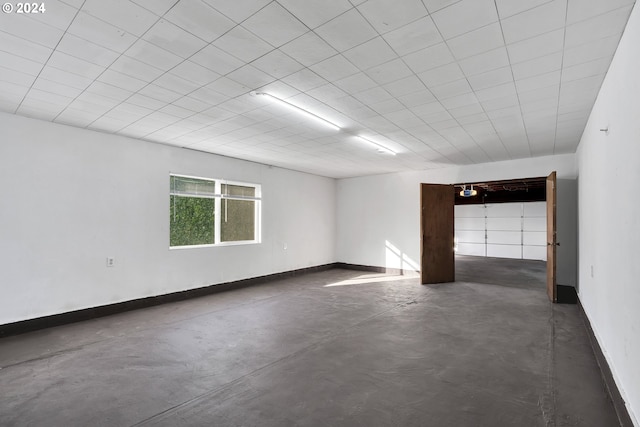 2746 Colorado St, Longview, WA 98632 - empty room with concrete floors and baseboards
